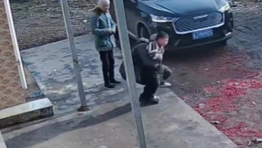 江歌妈妈被举报诈捐,澳门4949正版免费资料大全,重点解答解释落实_专家版V4.94