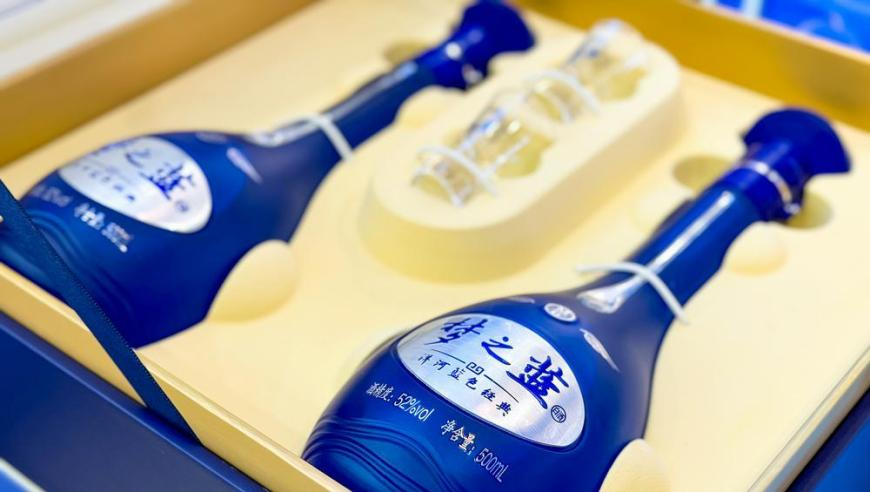 朋友来家后牛被吵到“送客”,一点红王中王免费资料,最新核心解答落实_公测版V14.4